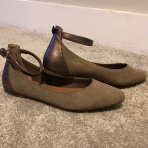Tan flats, worn one time! Memory foam soles!